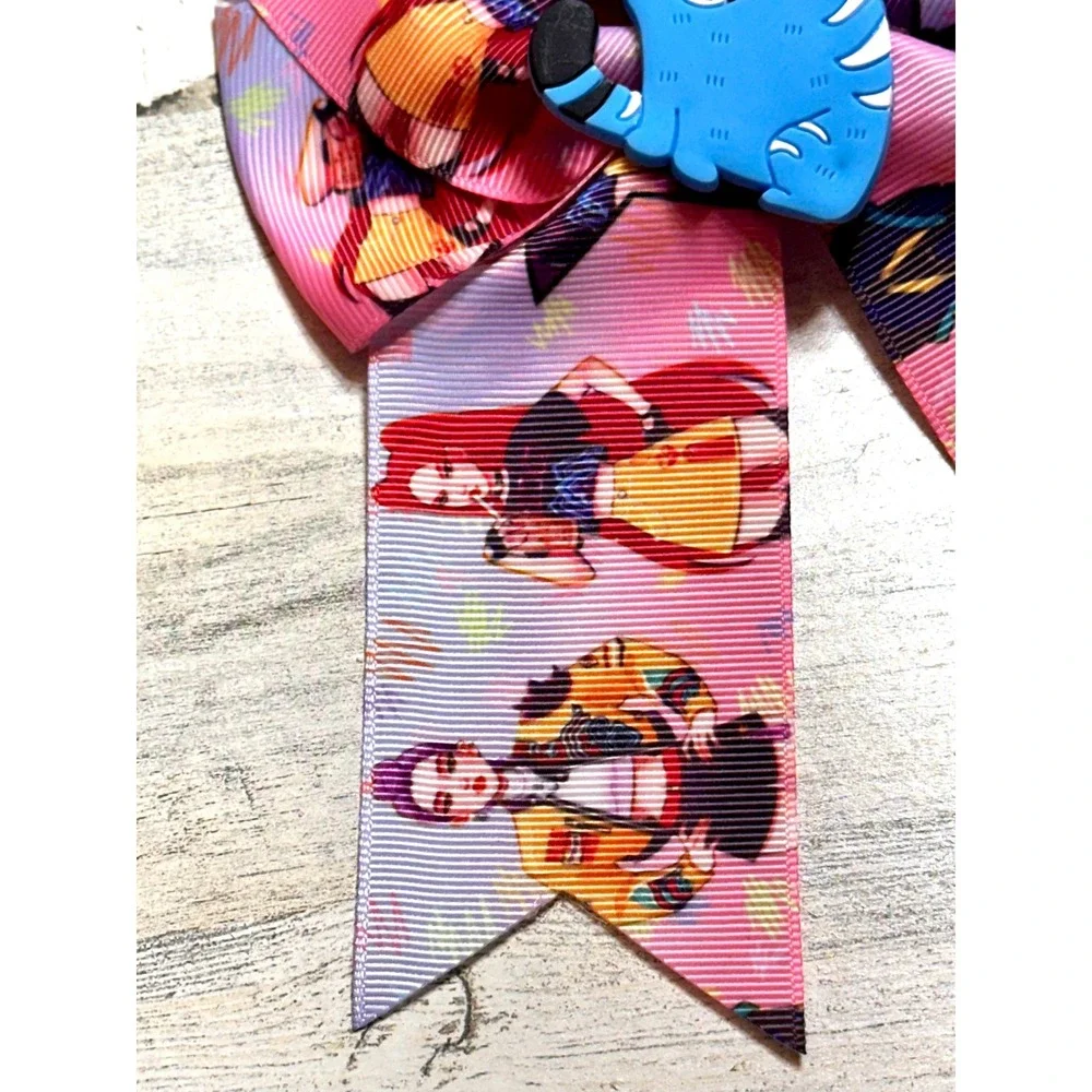 K-Pop Demon Hunter Bow Kids XL Pink  Derpy Tiger. All Over print